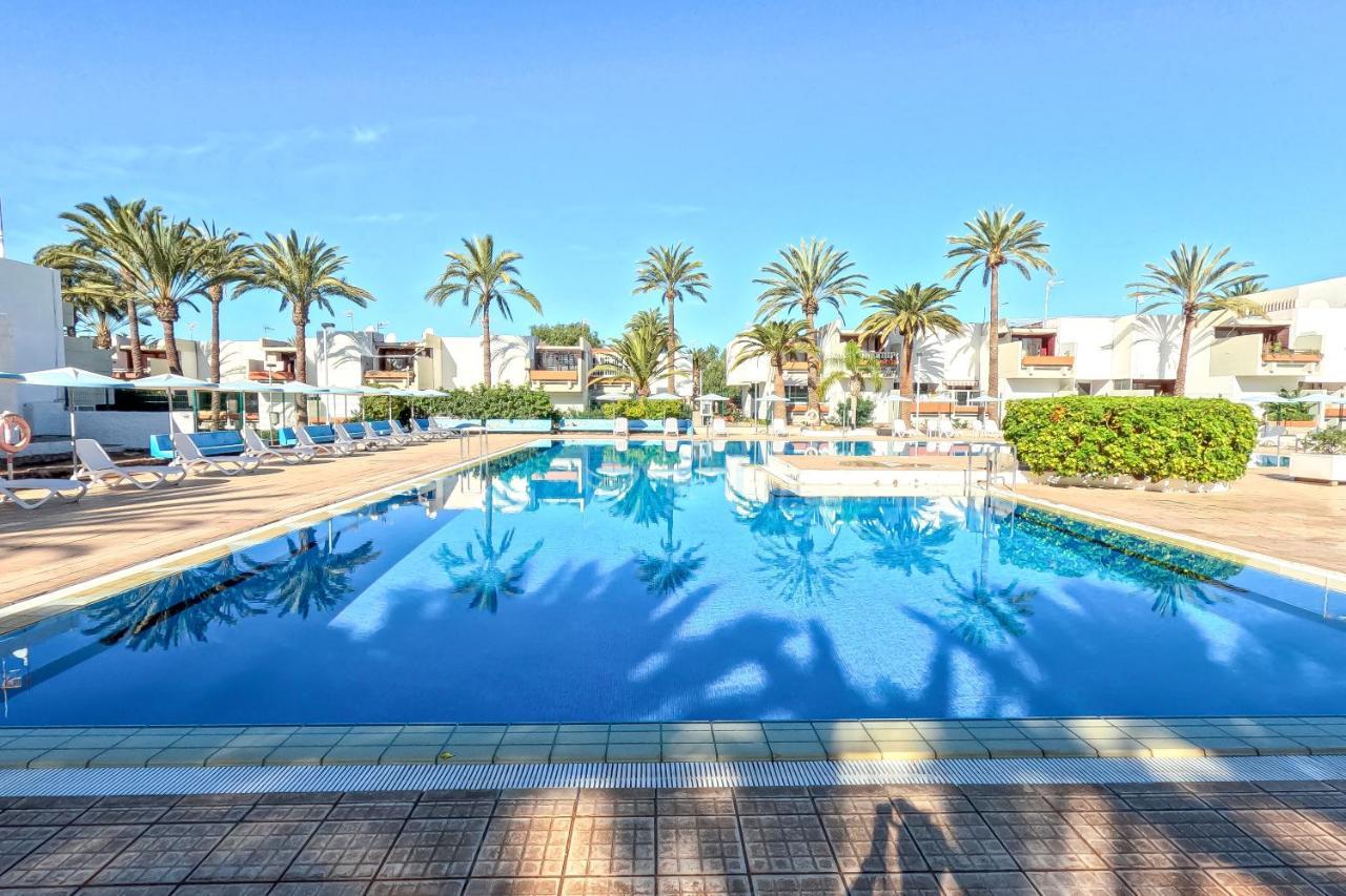 ארונה Stunning Lovely Flat With Pool And Strong Wi-Fi, 31 מראה חיצוני תמונה