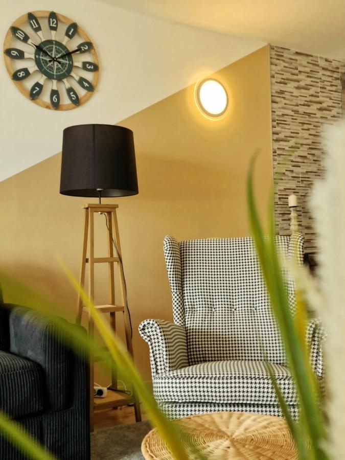 ארונה Stunning Lovely Flat With Pool And Strong Wi-Fi, 31 מראה חיצוני תמונה