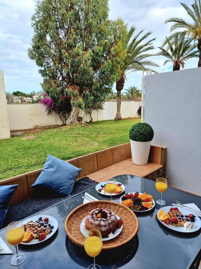 ארונה Stunning Lovely Flat With Pool And Strong Wi-Fi, 31 מראה חיצוני תמונה